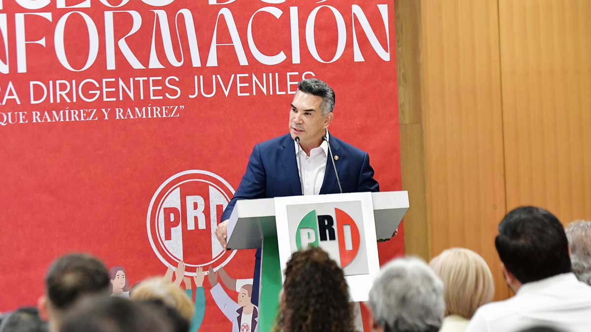 La presidenta Claudia Sheinbaum Pardo respondió entre risas a las acusaciones de exfuncionarios del Instituto Nacional Electoral (INE) sobre que la reforma electoral que presentará el próximo año al Congreso de la Unión “tiene tintes autoritarios”.