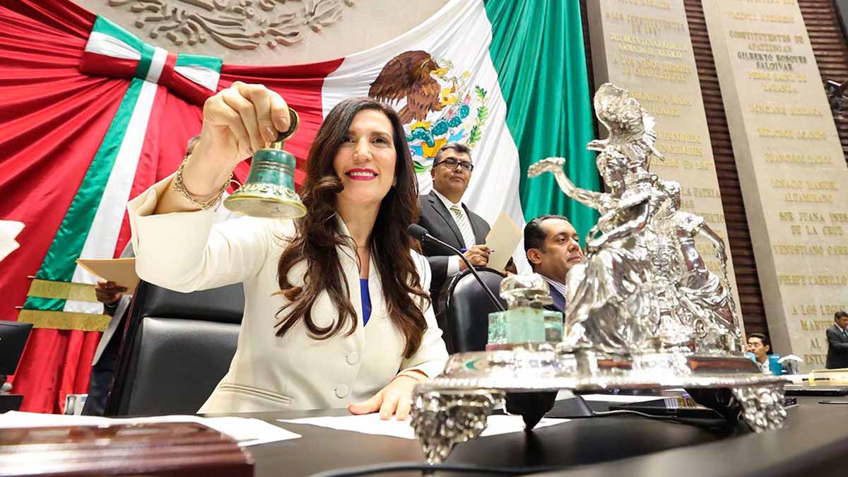 Kenia López Rabadán “anda futureando” con aspiración a la Presidencia: Sheinbaum