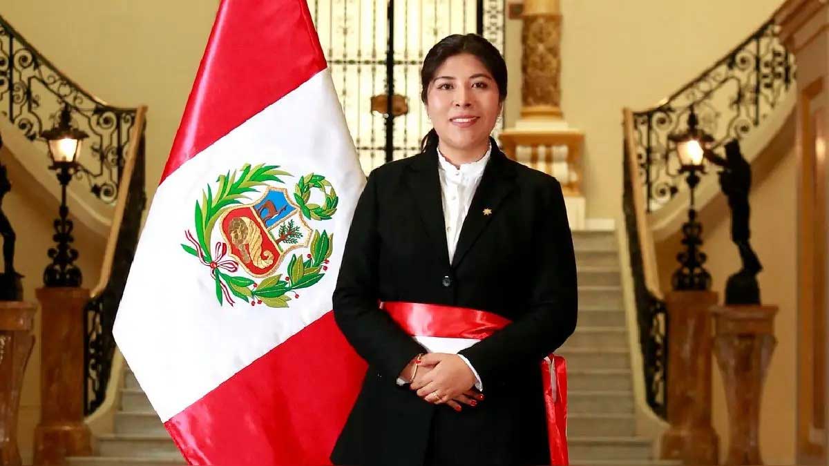 Perú ordenan captura de Betssy Chávez, exministra de Castillo, asilada en embajada de México