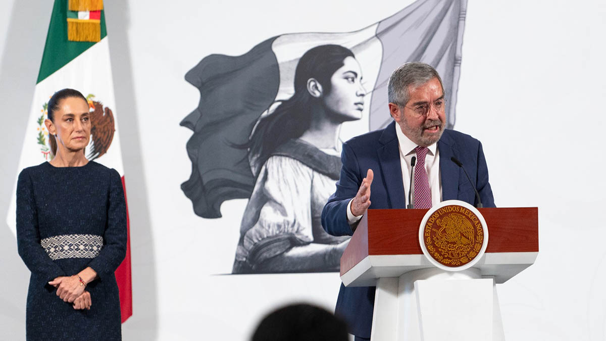 Confirma Sheinbaum salida temporal de De la Fuente de SRE; tendrá una cirugía