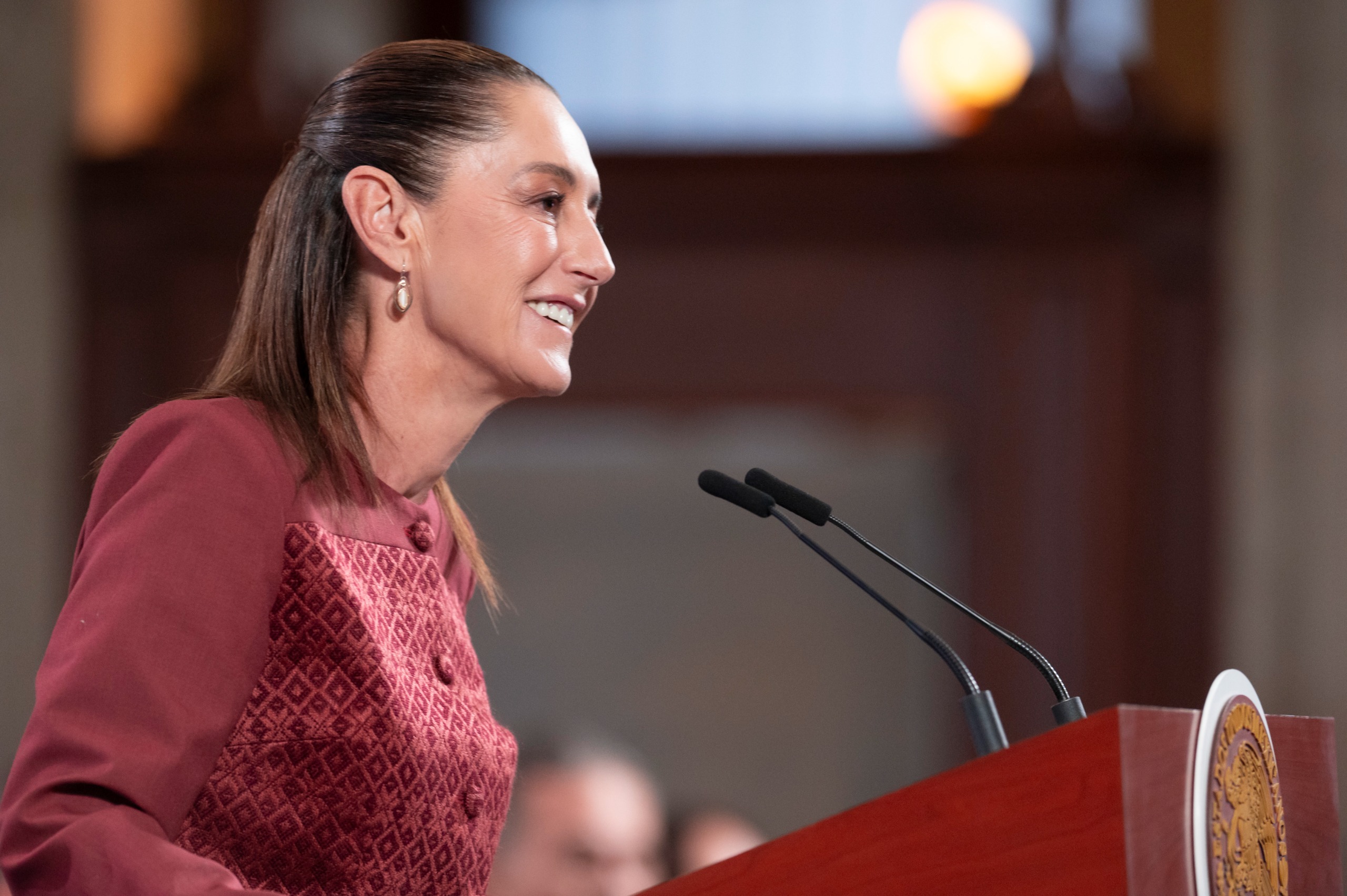 Hay diálogo y mesas de trabajo con transportistas y campesinos, afirma Sheinbaum ante bloqueos