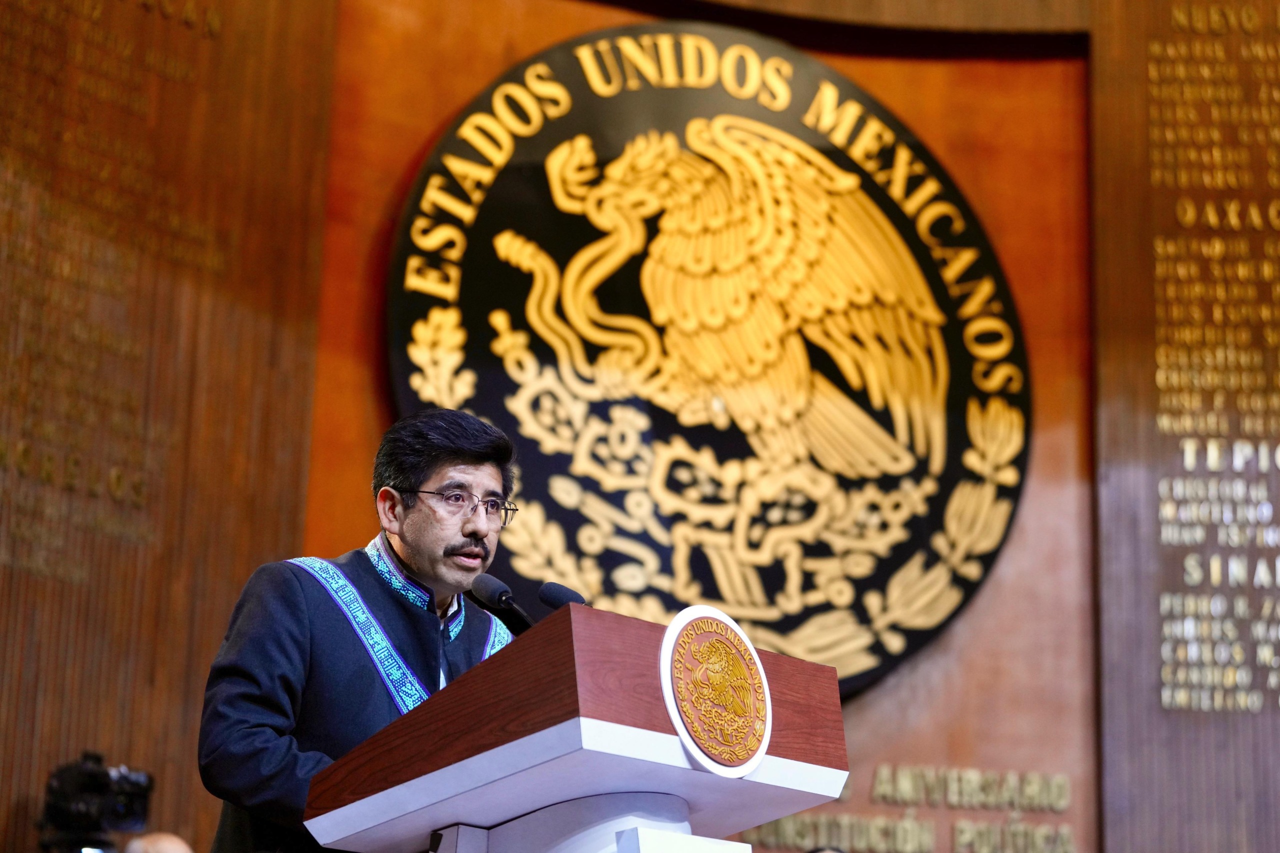 Hugo Aguilar, Día de la Constitución