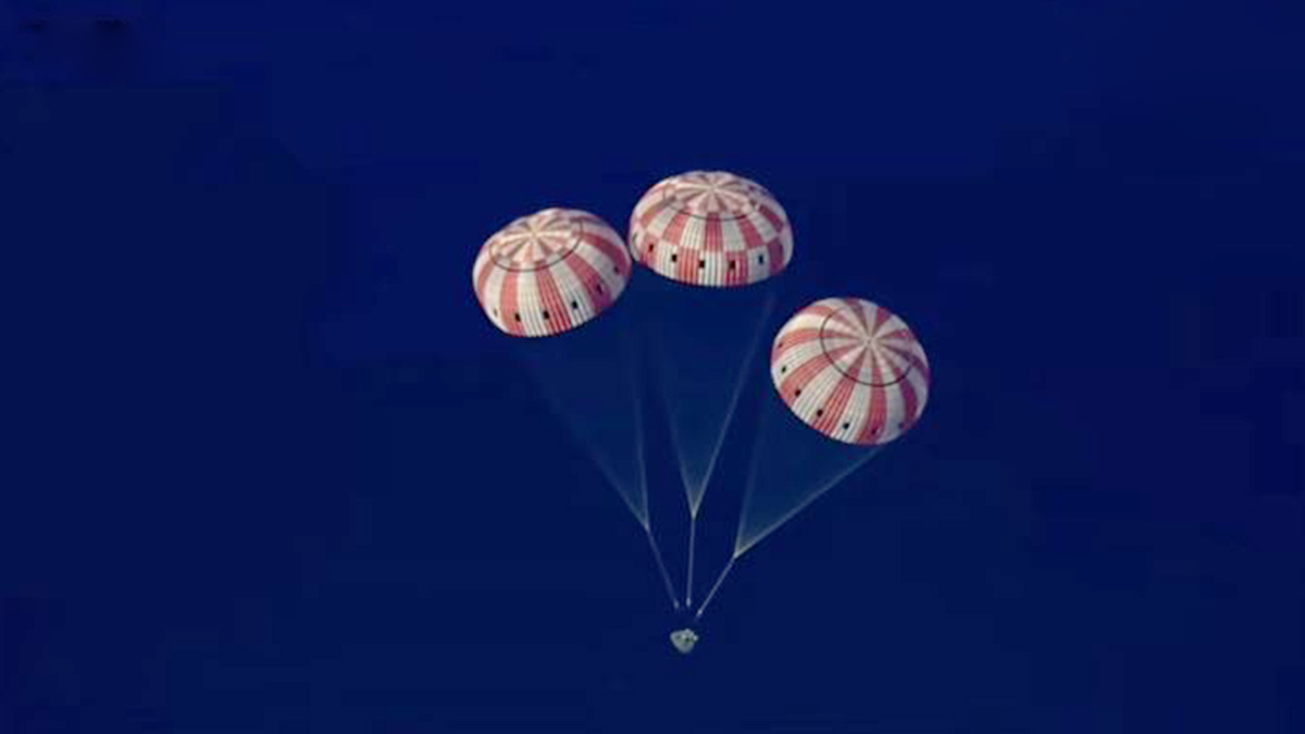 Regresan a tierra los astronautas de la misión Artemis II