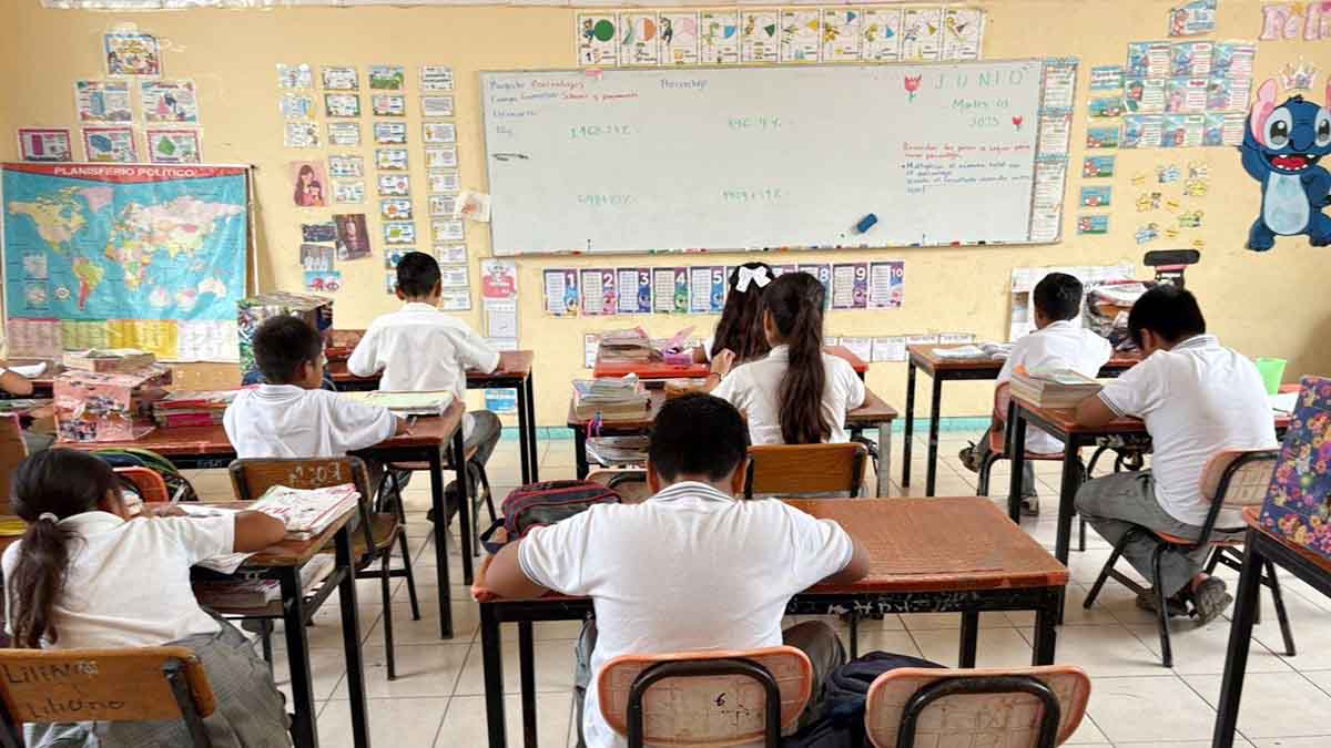 Sheinbaum asegura que recorte a ciclo escolar aún no está definido