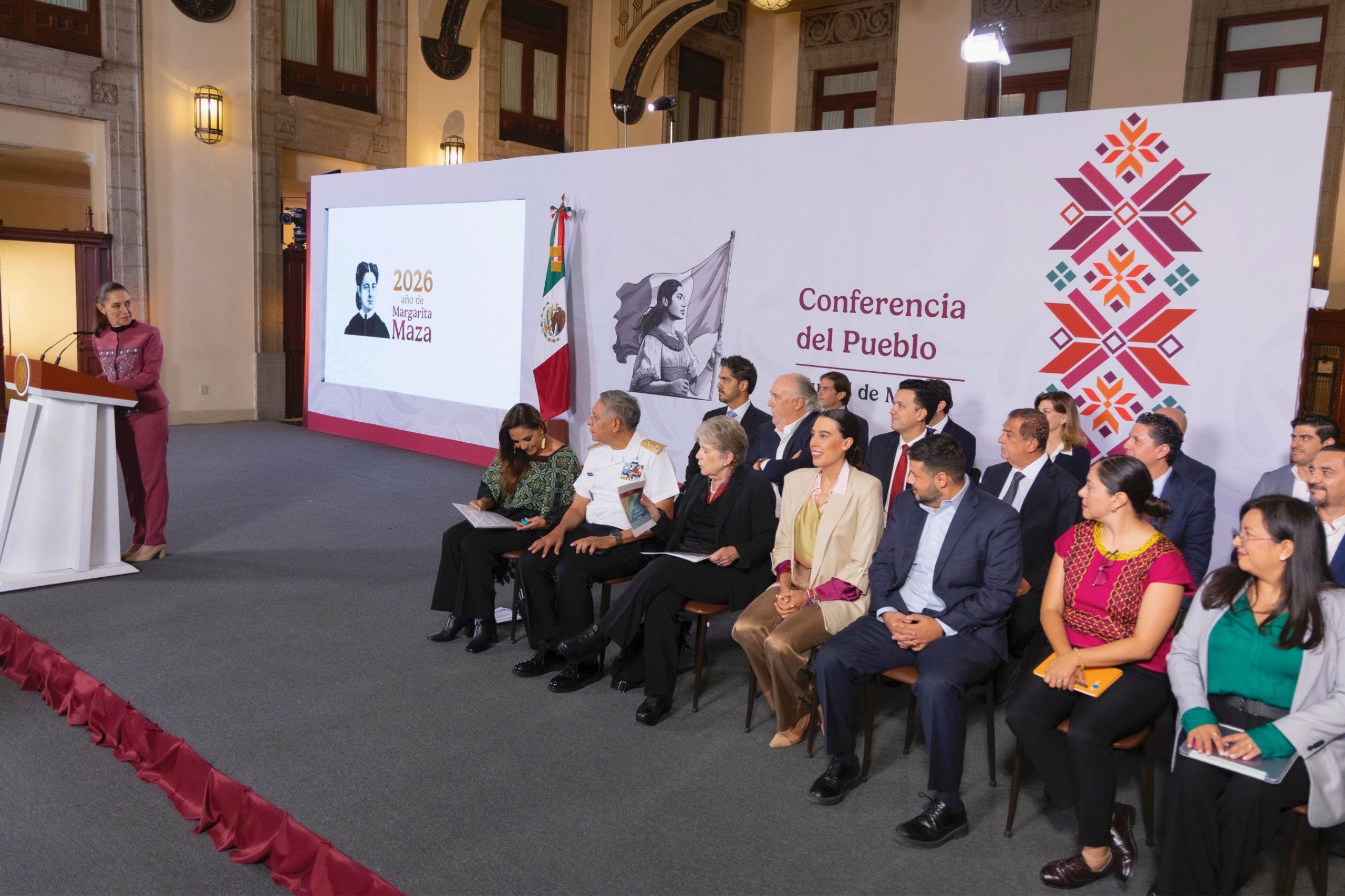 Gobierno invertirá 2 mil mdp en atender llegada de sargazo al caribe mexicano