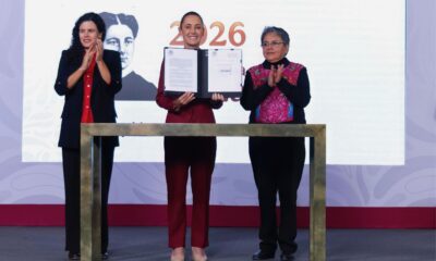 Sheinbaum firma decreto para maximizar transparencia en federación