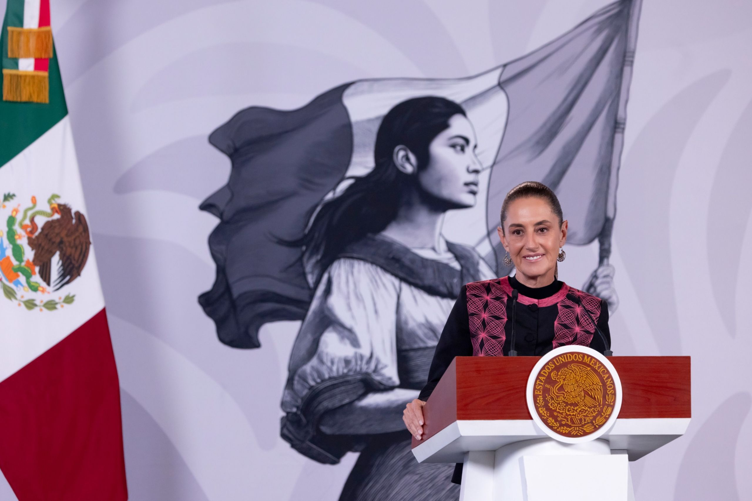 Elogios de EU a Harfuch, intento de influir en elección en México; pero se topan con pared, advierte Sheinbaum